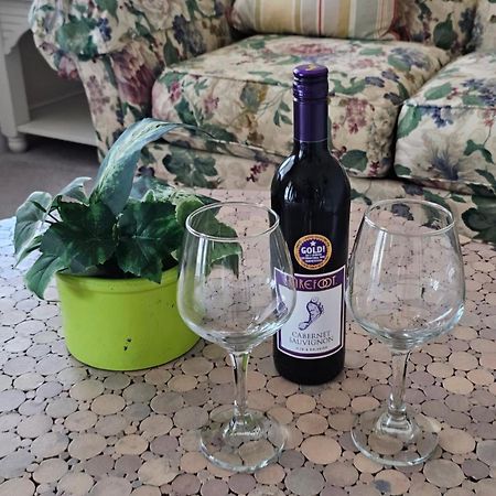 Pierhouse Bed & Breakfast Kill Devil Hills Esterno foto
